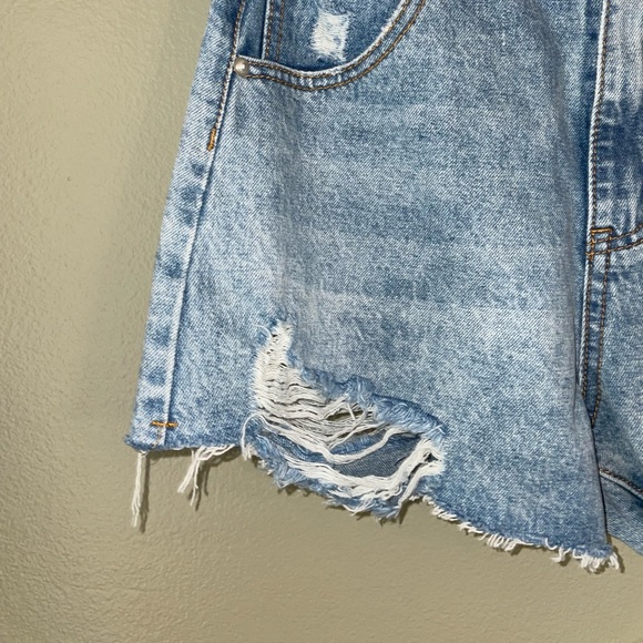 Princess Polly Feels Like Summer Short NWOT - Picture 3 of 11
